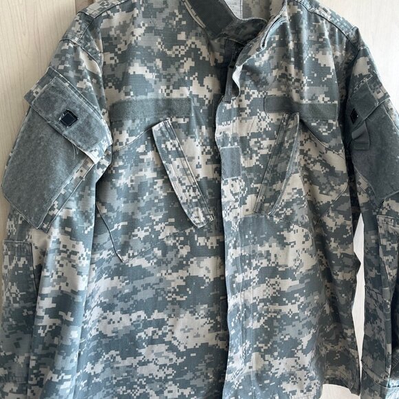 US Army ACU Digital Camo Uniform Military Combat Coat Size Medium Reg Jacket Zip - Picture 2 of 7